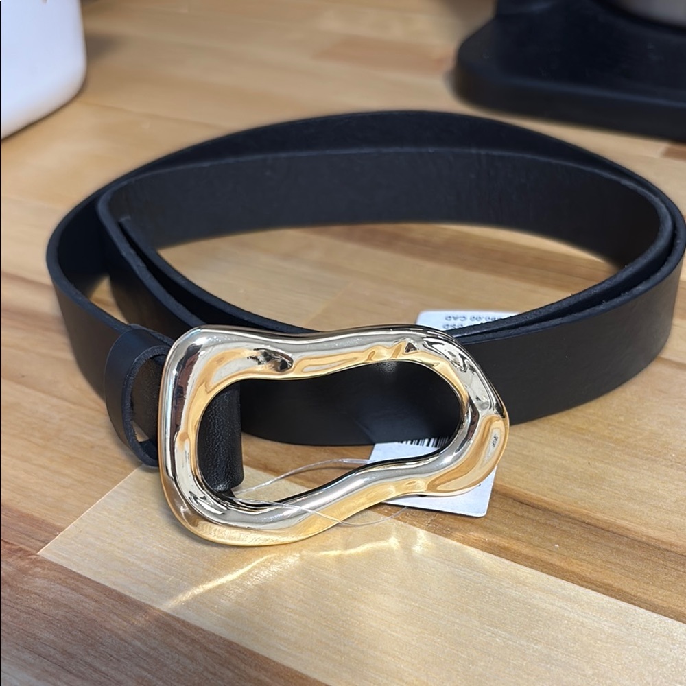 Anthropologie leather belt with gold buckle